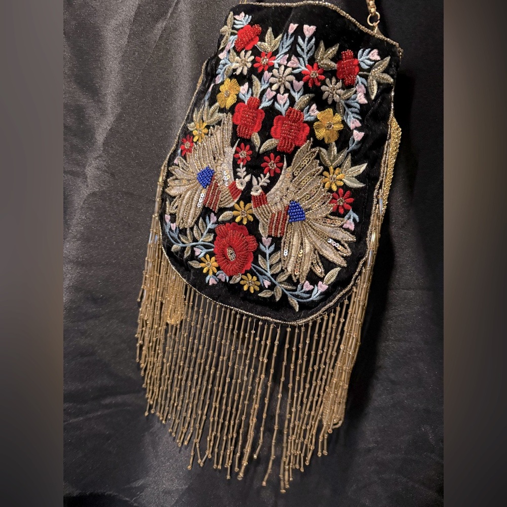 Ramla Mumbai - Threads of Light Echoes of Heritage handmade Beaded Moroccan Bag - Picture 10 of 11